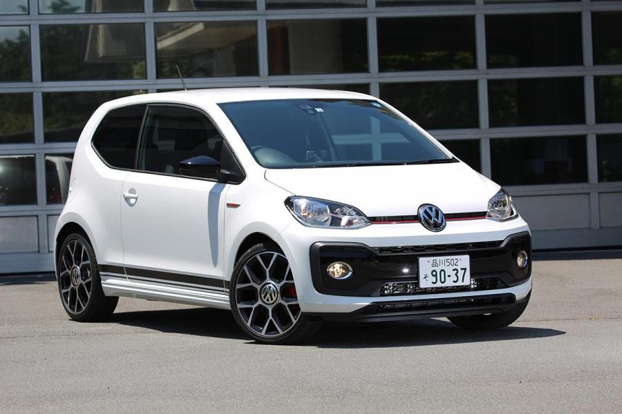  Volkswagen up! GTI 2018 года  (JP) (фото 1 из 20)